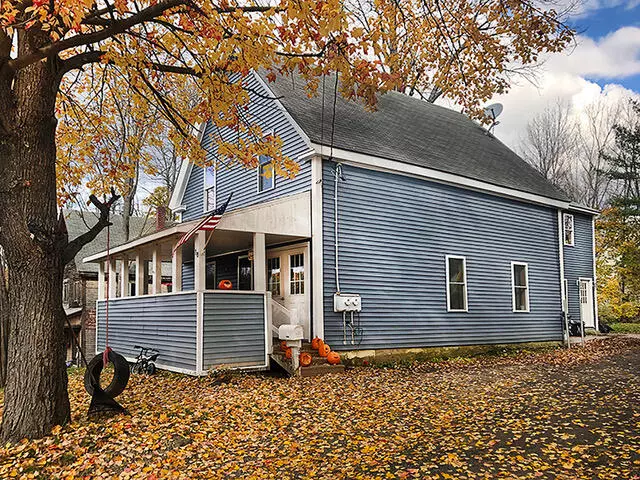 Gardiner, ME 04345,18 Chestnut ST