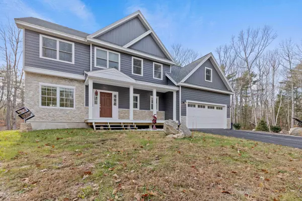 451 Cape RD, Raymond, ME 04071