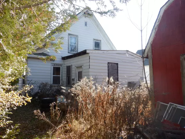 Gardiner, ME 04345,617 River AVE