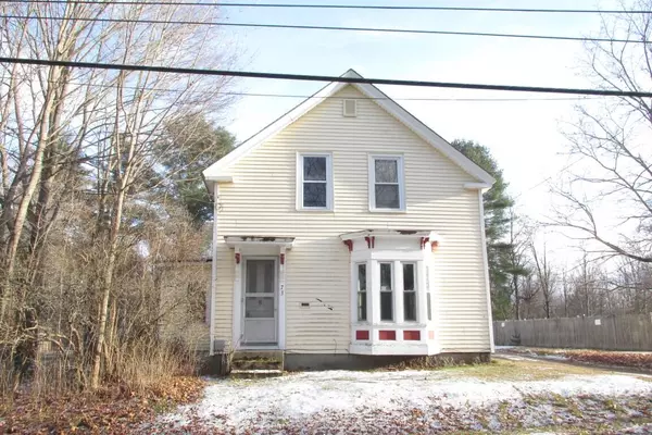 73 Water ST, Mechanic Falls, ME 04256