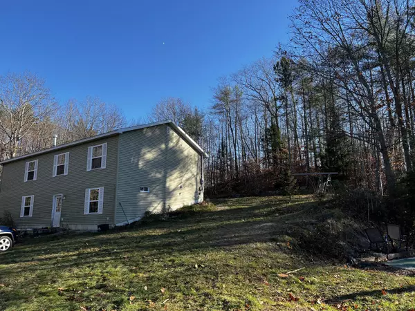 7 Zion Hill RD, Bridgton, ME 04009