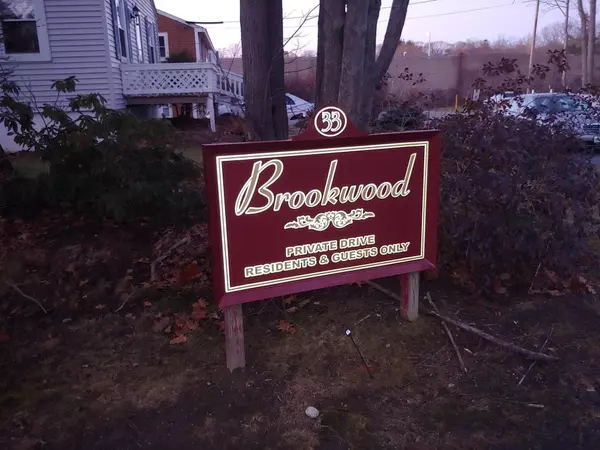 South Portland, ME 04106,33 Hobart Street #4