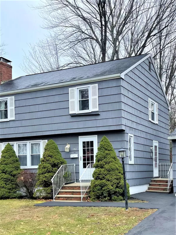 Portland, ME 04102,182 Pinecrest RD