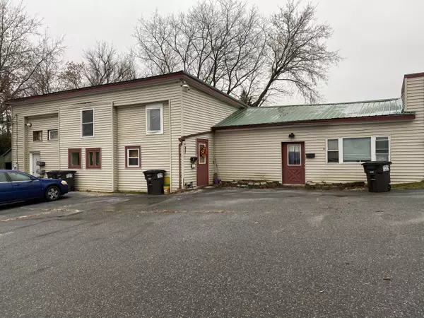 209 College AVE #4, Waterville, ME 04901