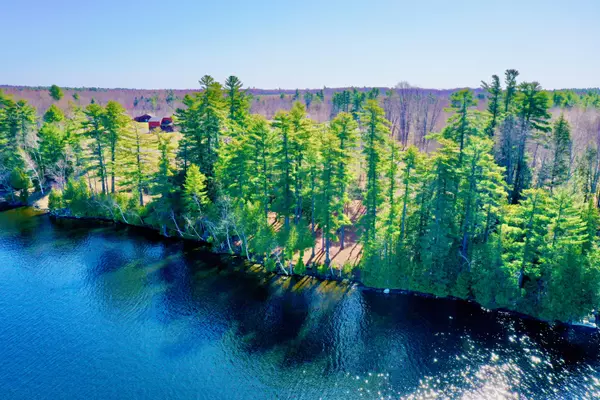 Sidney, ME 04330,36 Heather LN