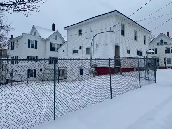Rumford, ME 04276,136 Knox ST