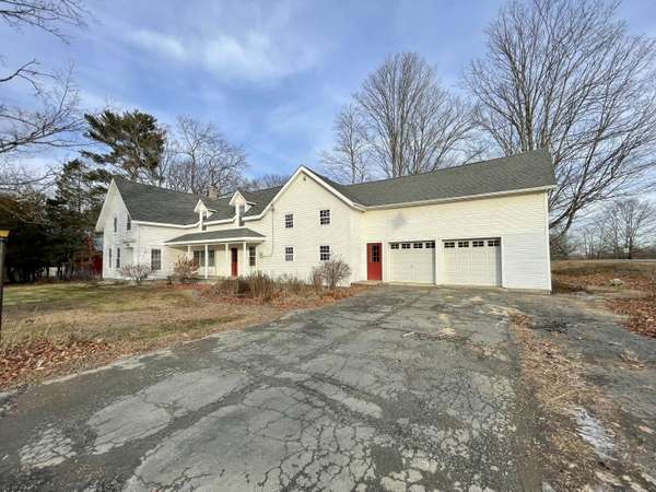 5 Ridge RD, Corinth, ME 04427