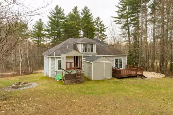 New Gloucester, ME 04260,9 Miecaskyl DR