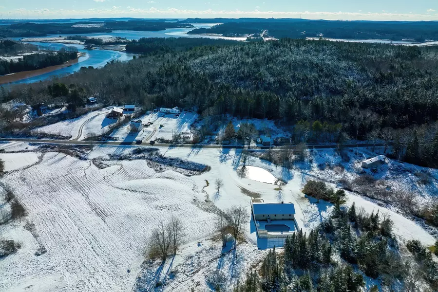 69 Scotts Hill RD, East Machias, ME 04630