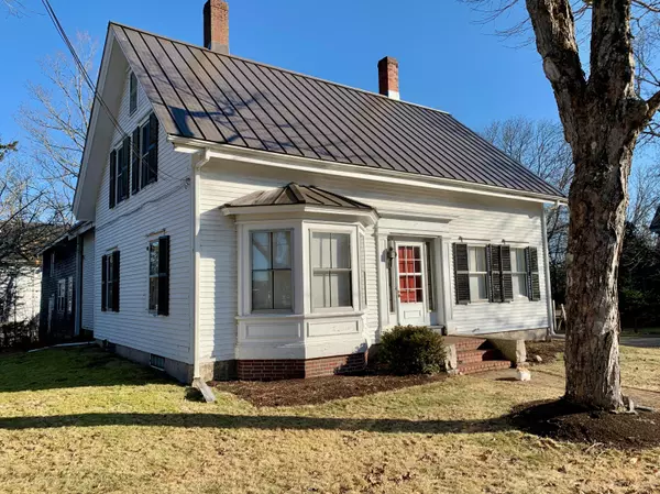 Machias, ME 04654,25 Cooper ST