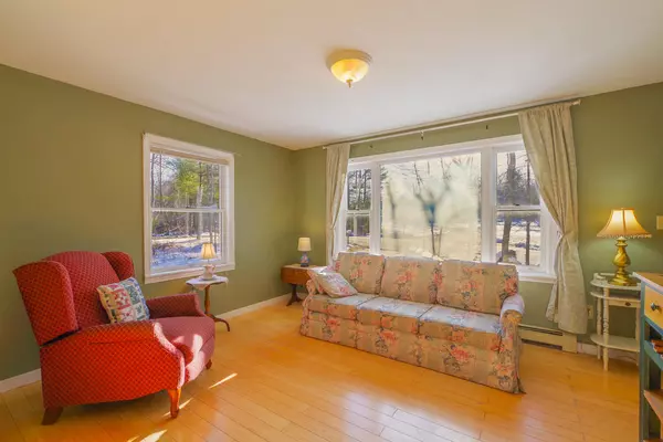 South Thomaston, ME 04858,183 Westbrook ST