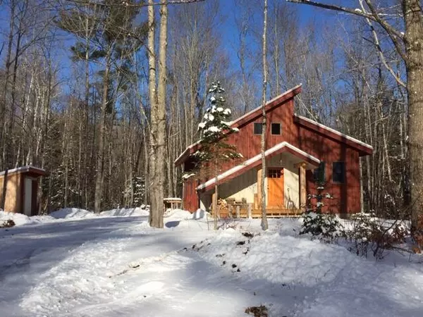 Kingfield, ME 04947,11 Beech LN