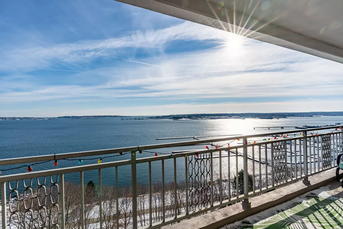 Portland, ME 04101,45 Eastern Promenade #5D