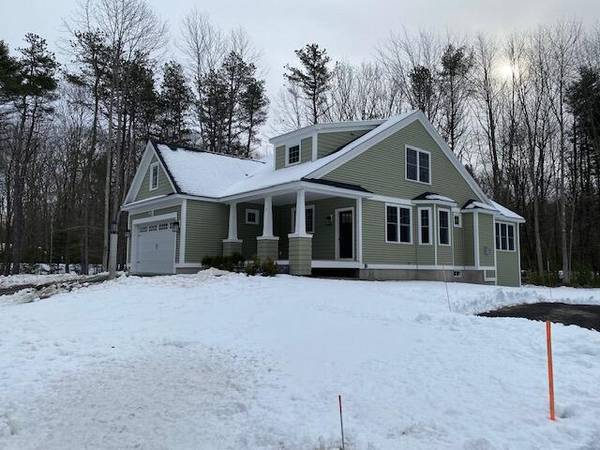 2 Conservation Drive, Kennebunk, ME 04043