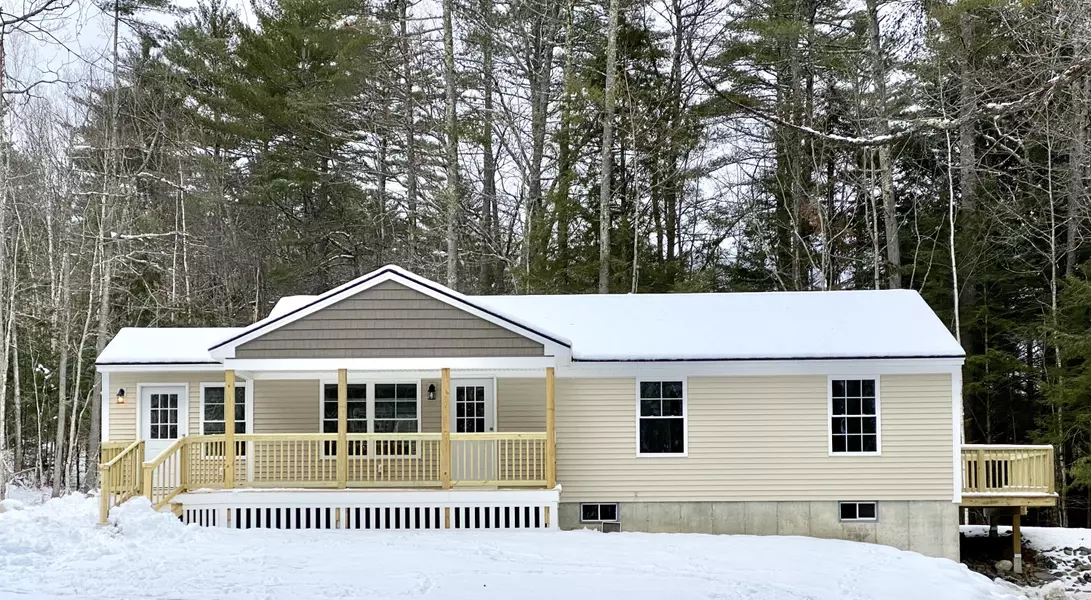 18 Pearl DR, Baldwin, ME 04024