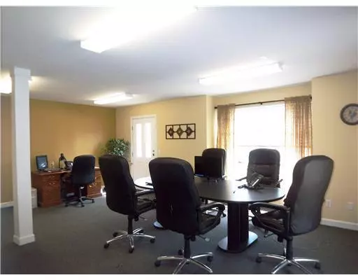 Ogunquit, ME 03907,159 Main ST