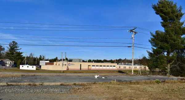 Machias, ME 04654,276 Court ST