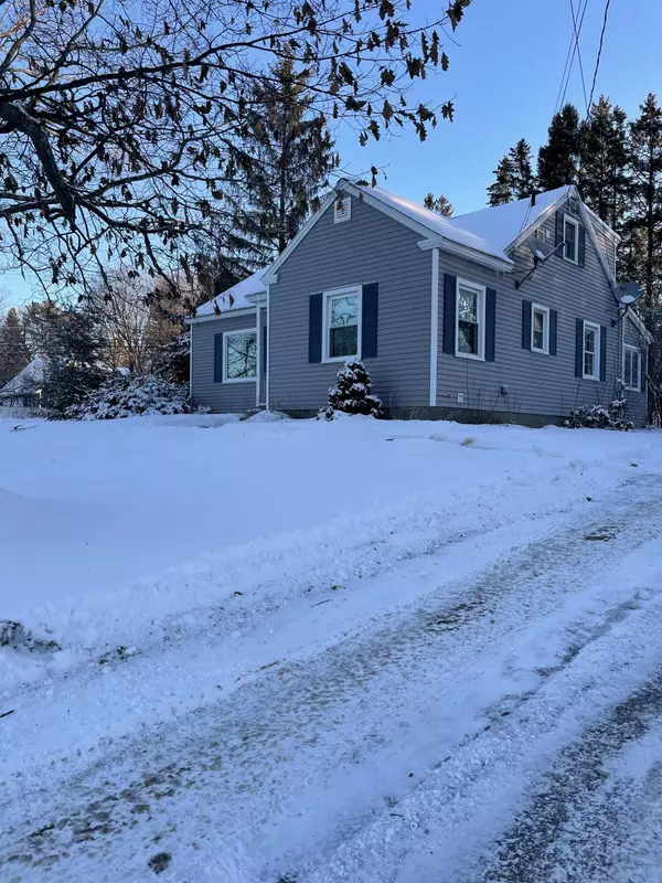 Presque Isle, ME 04769,77 Barton ST