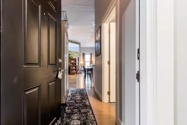 Portland, ME 04101,10 Exchange ST #304