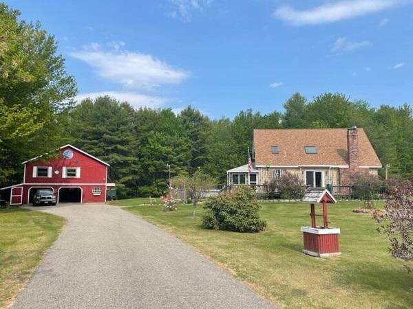 62 Berry RD, Sweden, ME 04040