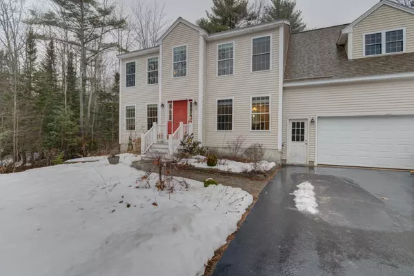 72 Mast Hill RD, Saco, ME 04072