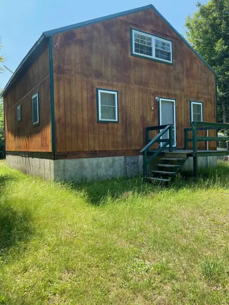 113 Dogtown RD, Detroit, ME 04929