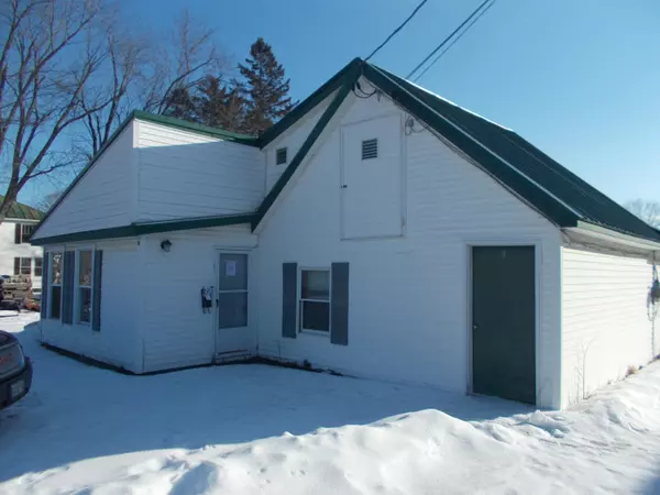 9 E Dyer ST, Skowhegan, ME 04976