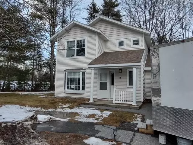 28 Starflower LN #28, Brunswick, ME 04011