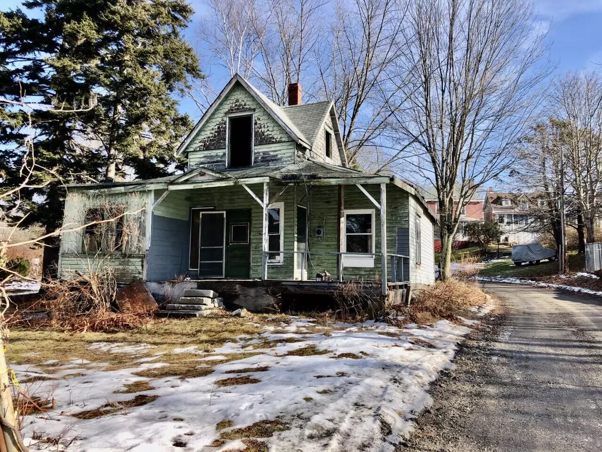 Portland, ME 04108,56 Lower A ST