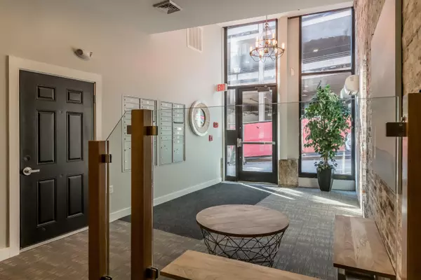 Portland, ME 04101,10 Exchange ST #307