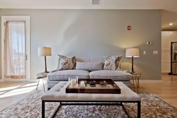 Portland, ME 04101,22 Hancock ST #301