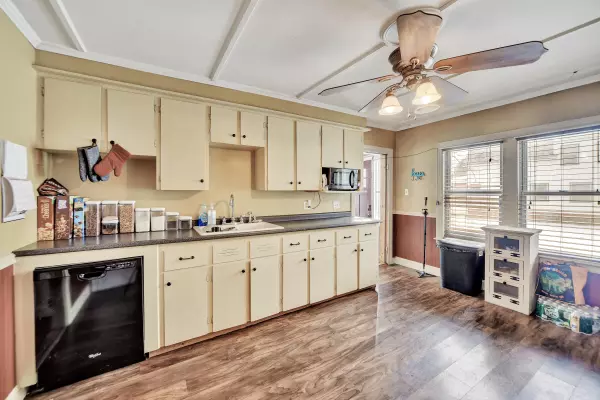 Waterville, ME 04901,36 King ST