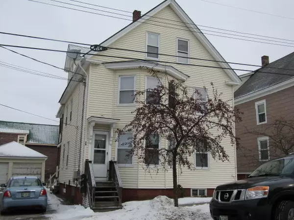 78 4th ST, Auburn, ME 04210