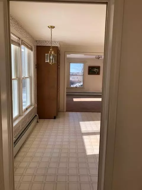Waldoboro, ME 04572,740 Friendship RD