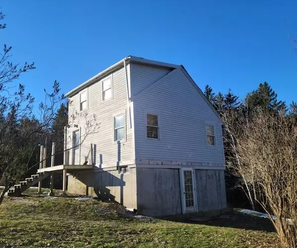 19 Bailey RD, Phippsburg, ME 04562