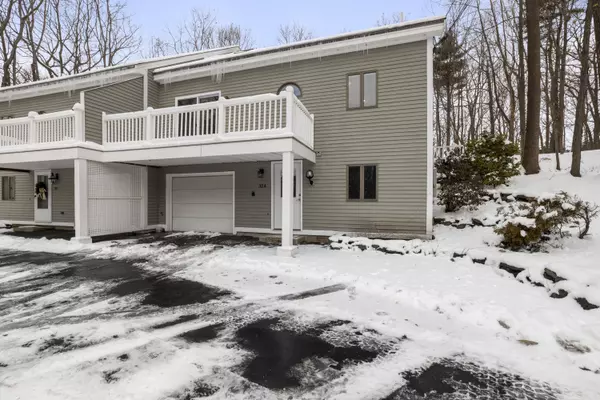 32A Old Dennett RD S #32A, Kittery, ME 03904