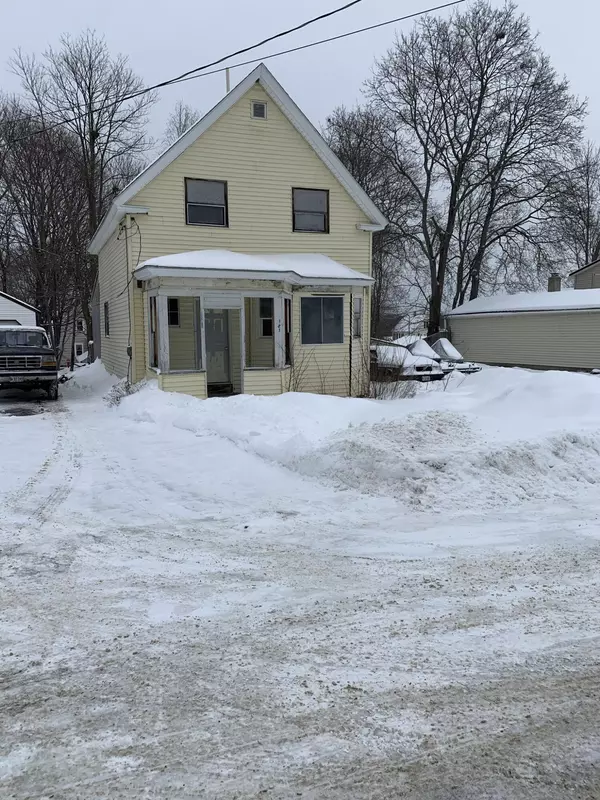 Millinocket, ME 04462,181 Knox ST