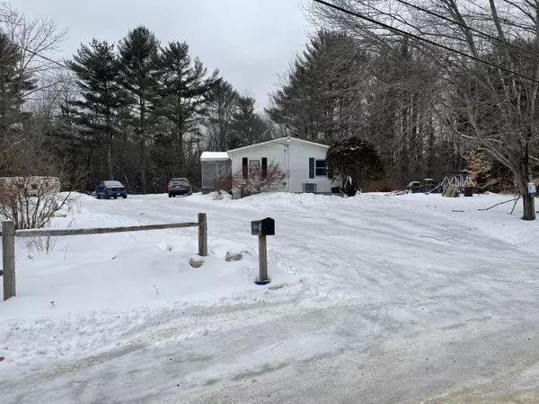 9 Ellingwood RD, West Paris, ME 04289