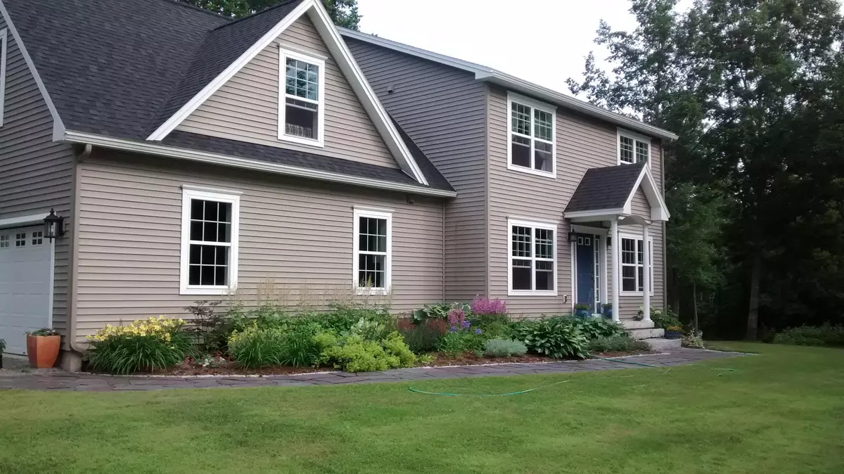 Orrington, ME 04474,45 Fields Pond RD