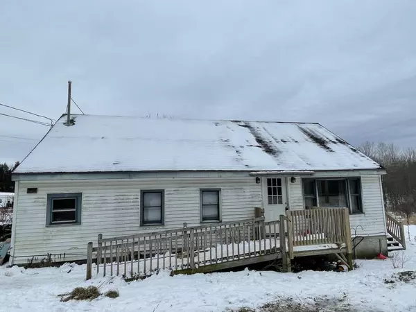 291 Thorndike RD, Unity, ME 04988