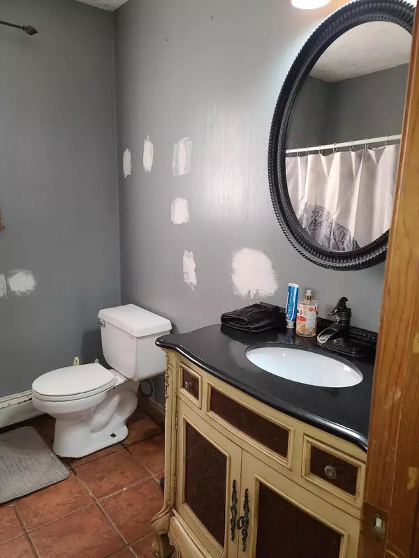 Waldoboro, ME 04572,352 Washington RD