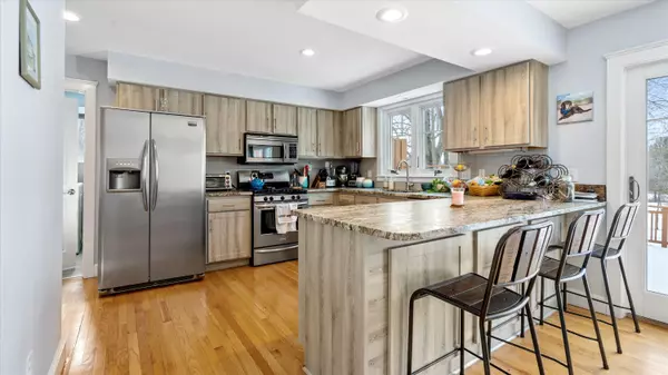 Portland, ME 04103,80 Allison AVE