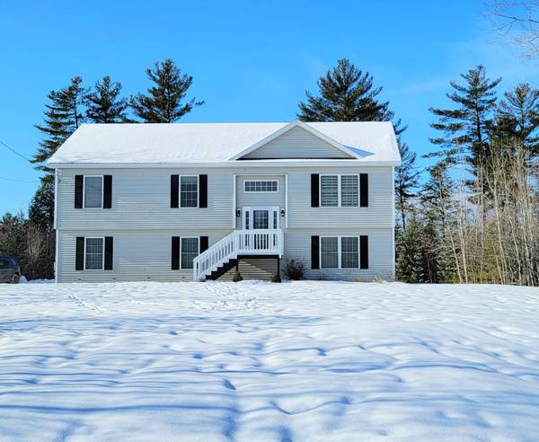 Levant, ME 04456,22 Madison DR