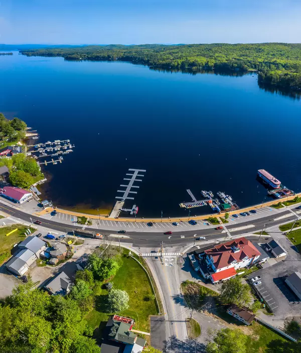 Naples, ME 04055,11 Sebago RD