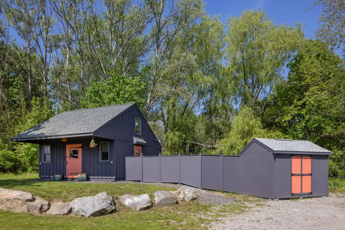 Thomaston, ME 04861,4 Stoney Brook LN