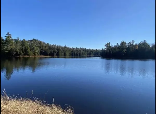 75 Moosehorn BND, Lee, ME 04455