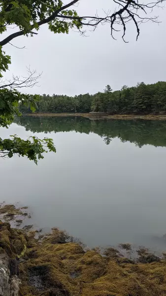 0 Breezy Point RD, Brunswick, ME 04011