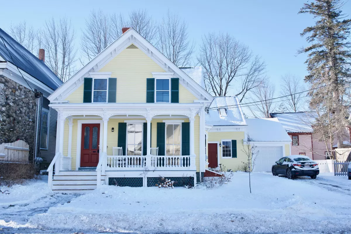 Gardiner, ME 04345,15 Lincoln AVE