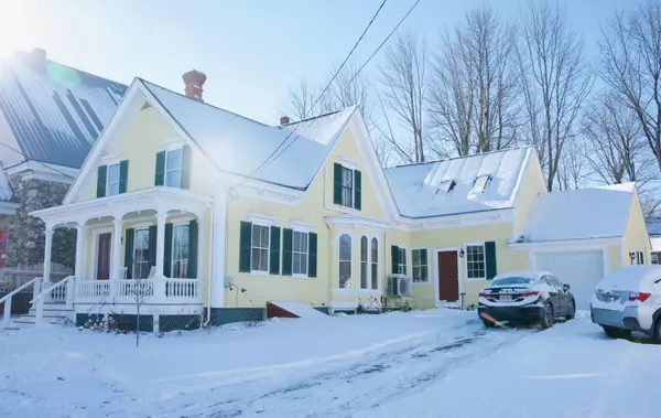 Gardiner, ME 04345,15 Lincoln AVE