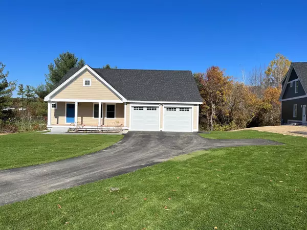 9 Skyview DR, Kittery, ME 03904